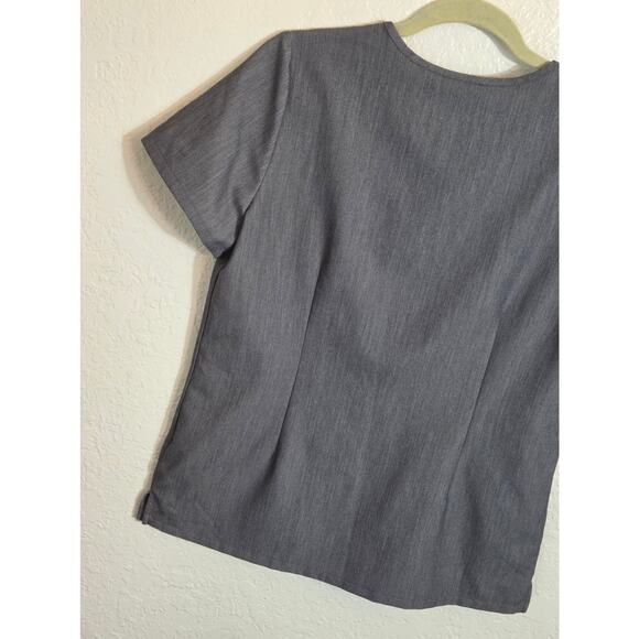 FIGS Women's Casma Three Pocket Scrub Top‎ Size Small Graphite Grey Healthcare - Picture 5 of 7